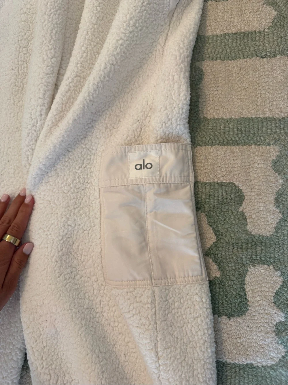 ALO Micro Sherpa High Waist Solstice Sweatpant in Ivory